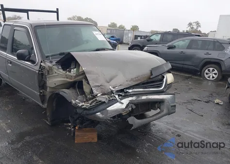 2000 Mazda B3000 from USA, damaged, VIN 4F4YR16B5YDM10702